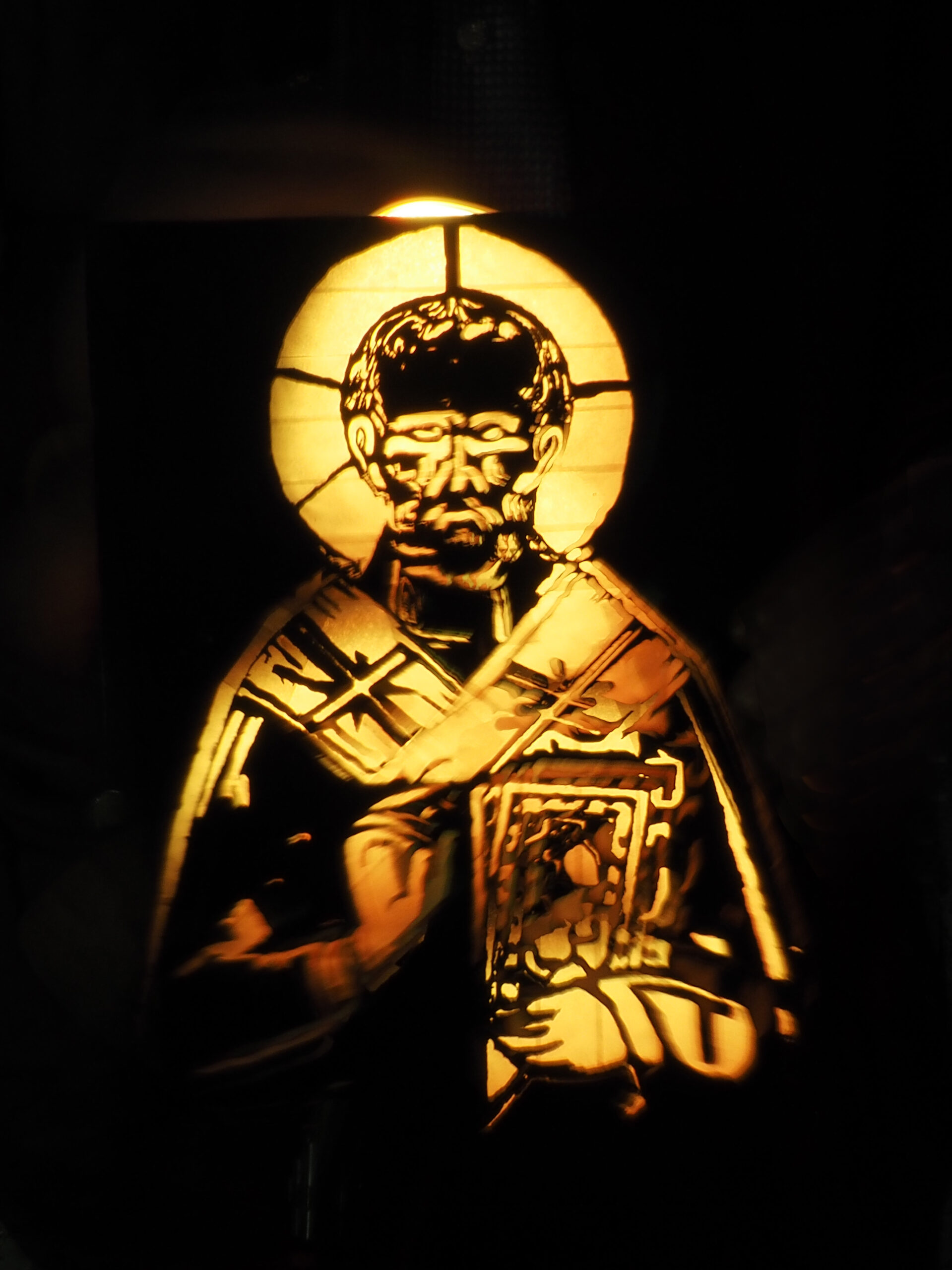 LichtARTs Nikolaus_Ikonen-Lichtbild_copyright2025_VG-Bild